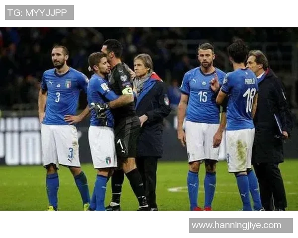 如何绘制足球四大球星的肖像技巧与步骤解析