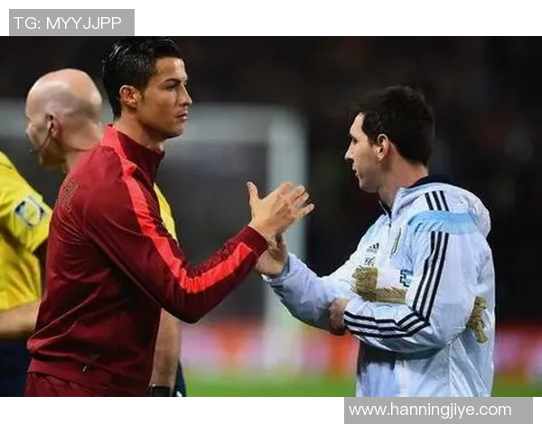 球星闪耀赛场解析：梅西、C罗、内马尔等足球巨星的巅峰之路与传奇人生